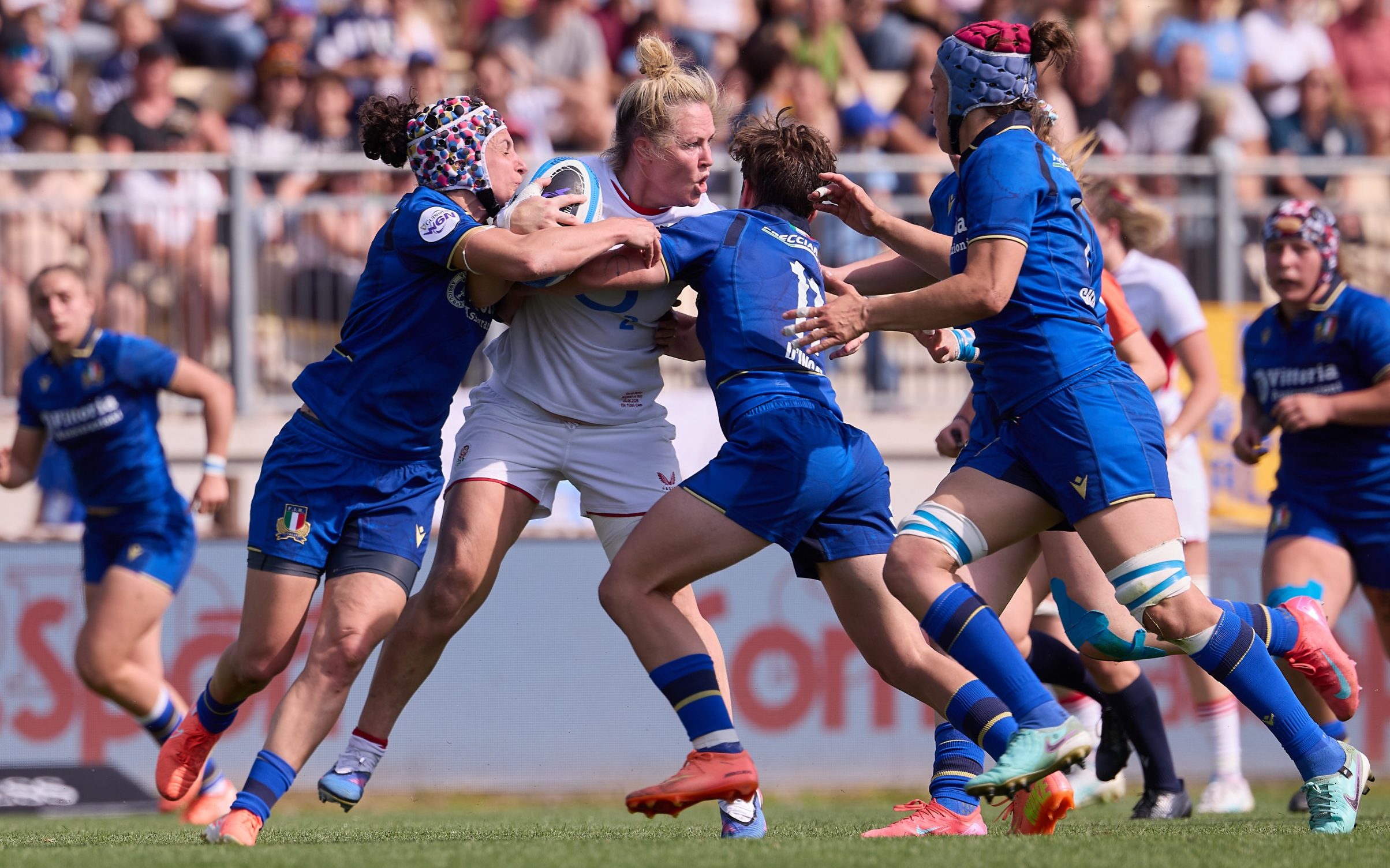 Packer scores four tries as England beat plucky Italy in Women’s Six Nations