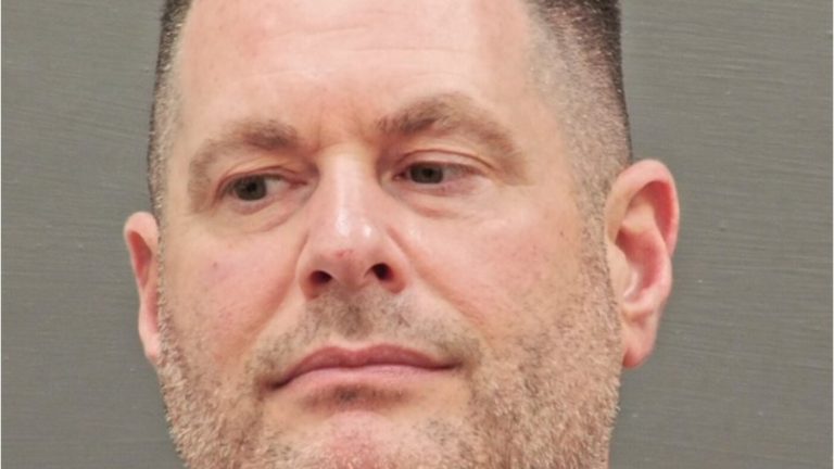 Former senior CIA officer took home gold bars and millions in cash, FBI says