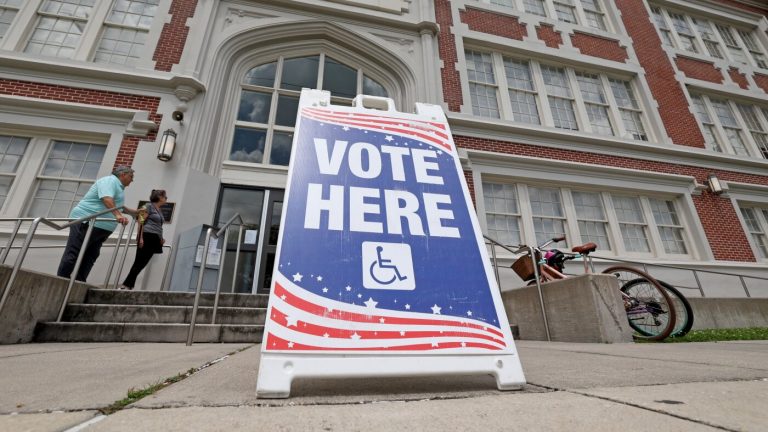 Louisiana lawmakers pass a congressional map to dismantle a majority-Black district