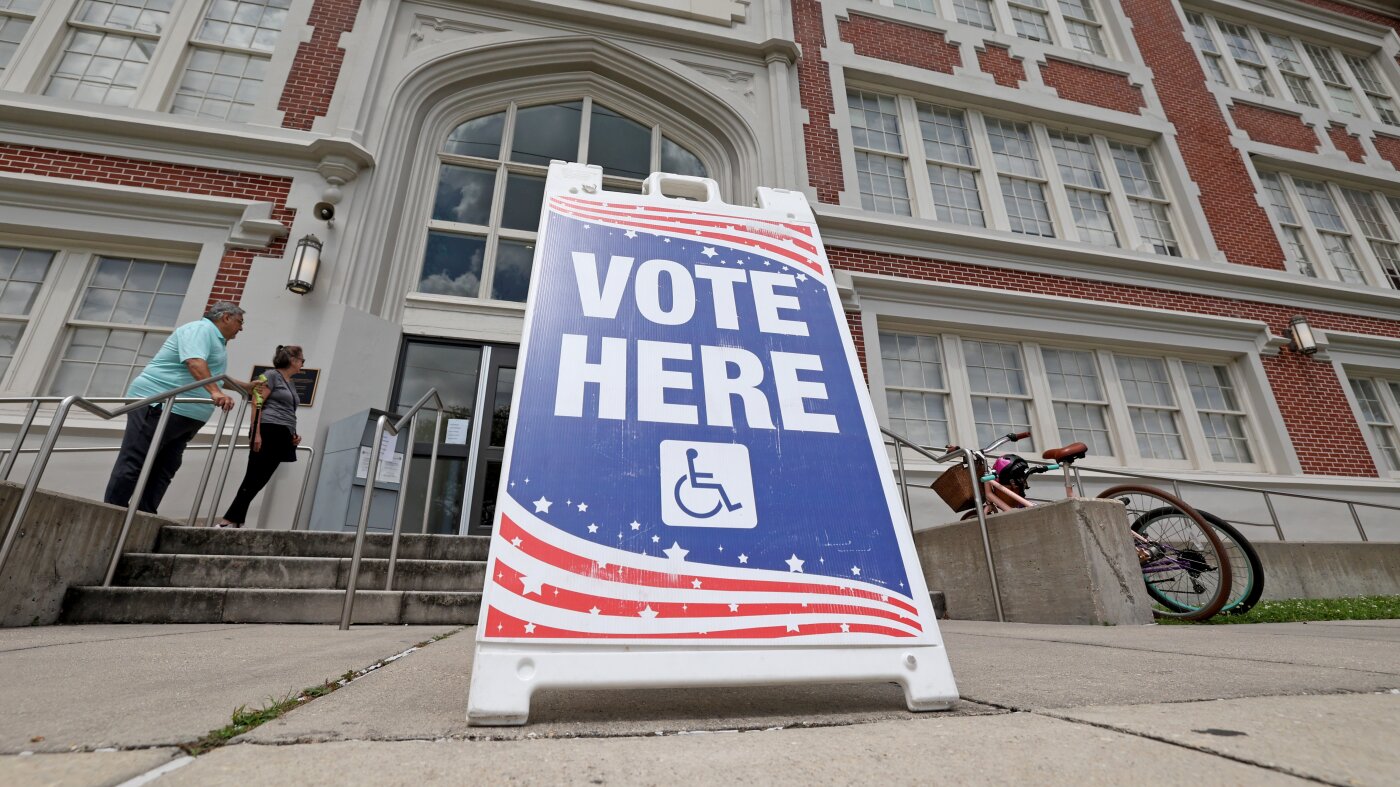 Louisiana lawmakers pass a congressional map to dismantle a majority-Black district