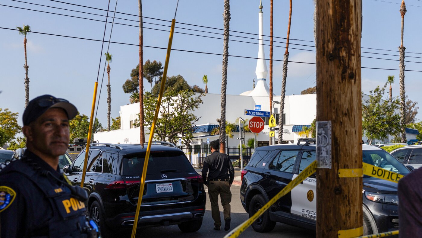 California mosque shooting leaves 5 dead. And, judge dismisses Trump’s IRS lawsuit