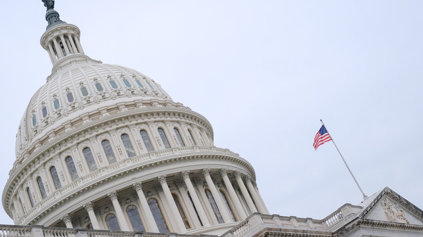 Senate panel hears testimony on online sports betting, prediction markets