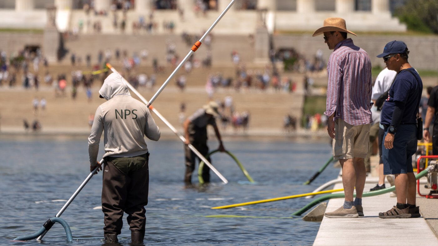 Trump claims vandals damaged D.C. Reflecting Pool, and says it will be drained again