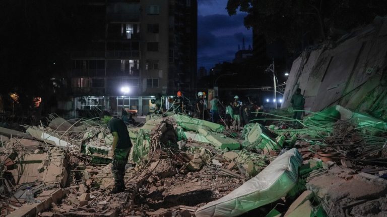 2 earthquakes in Venezuela kill at least 164. And, Trump cancels housing bill signing