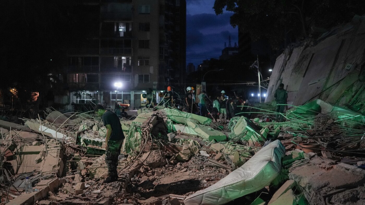 2 earthquakes in Venezuela kill at least 164. And, Trump cancels housing bill signing