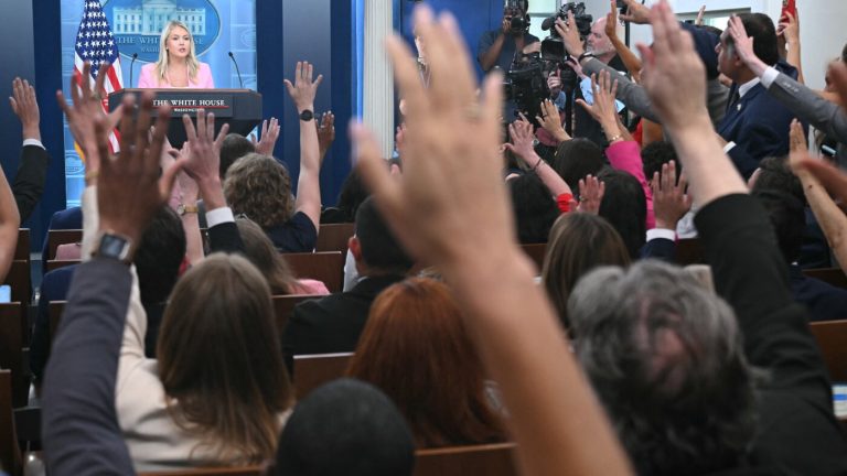 White House says ICE traffic stops will continue after deadly shootings