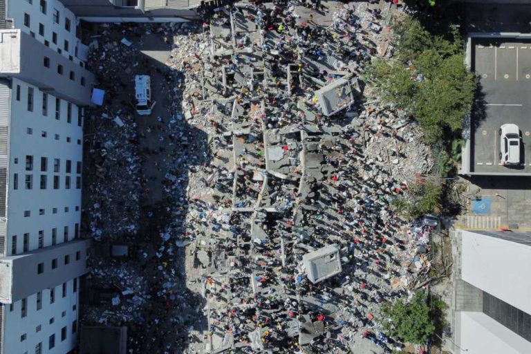 APTOPIX Colombia Earthquake